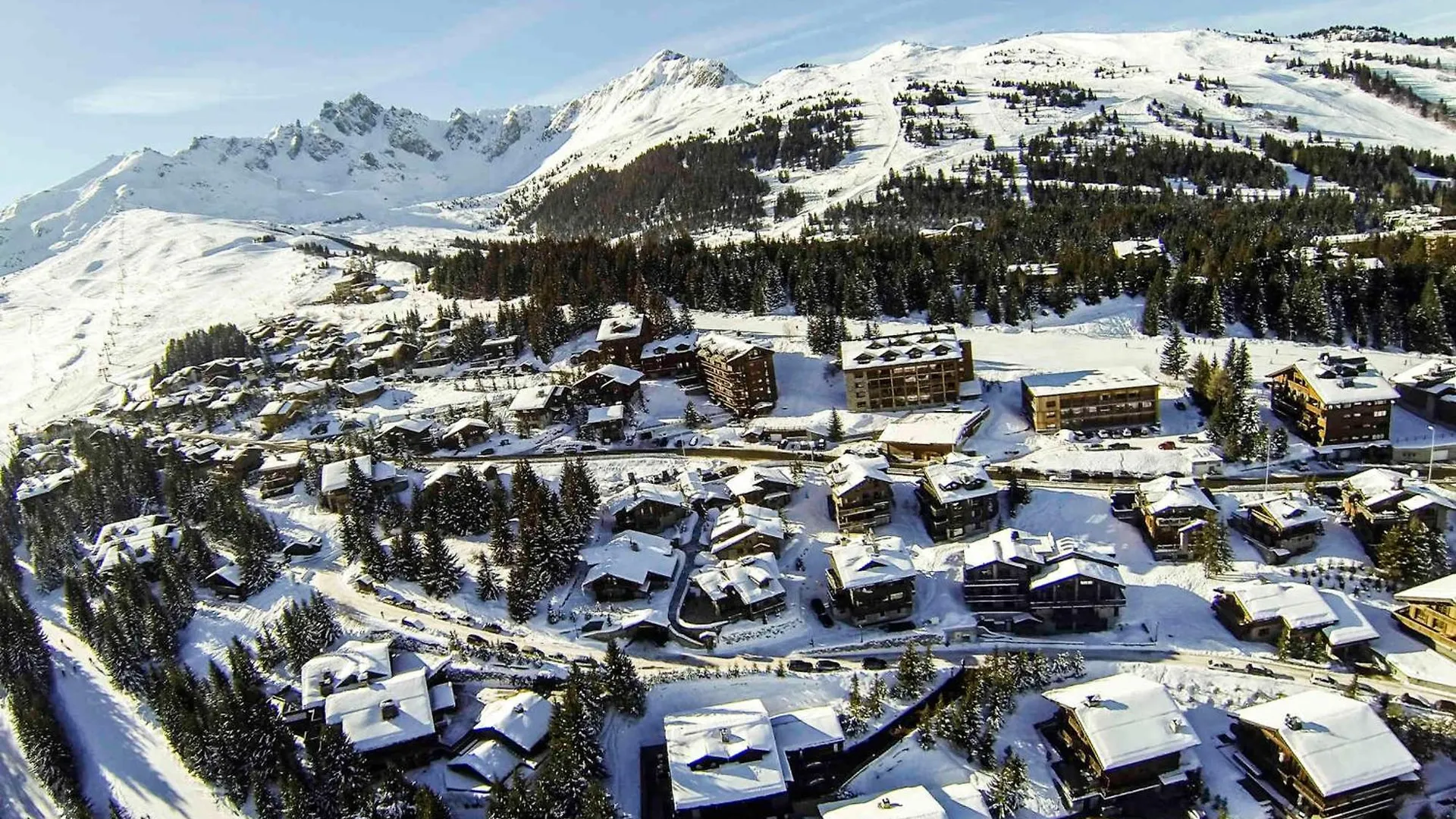 Appartement De Charme Avec Terrasse, Au Pied Des Pistes, Pralong, Courchevel 1850 - Fr-1-564-30 0*,  France